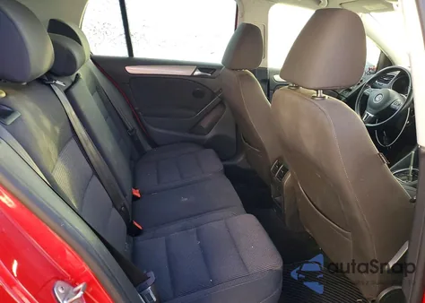 2013 Volkswagen Golf z USA, uszkodzony, nr VIN WVWNM7AJ1DW093706